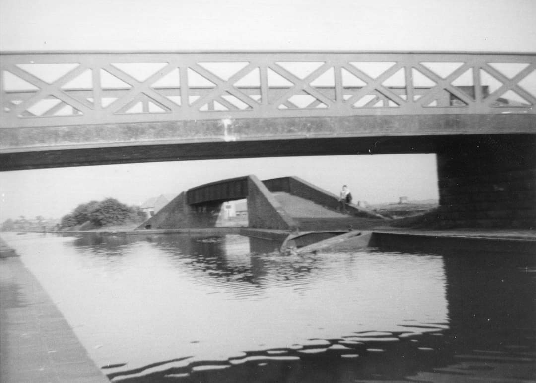 Canal wharf entrance